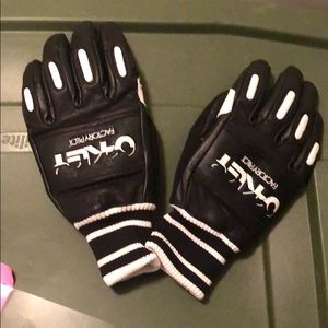 Oakley factory pilot leather ski gloves